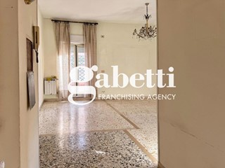 Attico in Vendita a Roma, 309'000&euro;, 96 m²