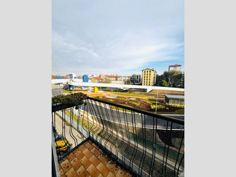 Bilocale in Vendita a Milano, 300'000€, 65 m²