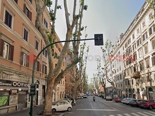 Negozio in Affitto a Roma, 1'500'000&euro;, 300 m²