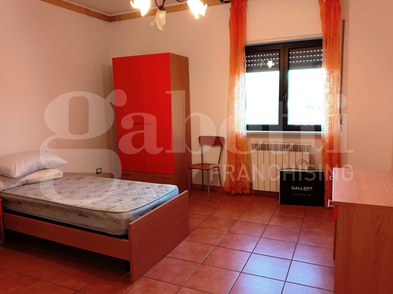Appartamento in Affitto a Rende, 600€, 120 m², arredato