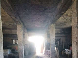 Magazzino in Vendita a Aprilia, 32'000&euro;, 300 m²