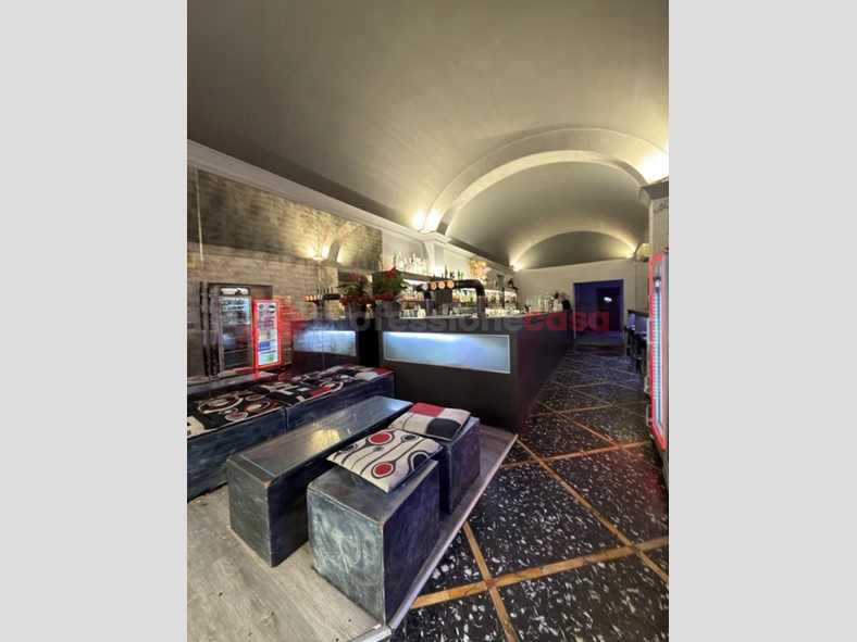 Attività commerciale in Vendita a Arezzo, 165'000€, 120 m²