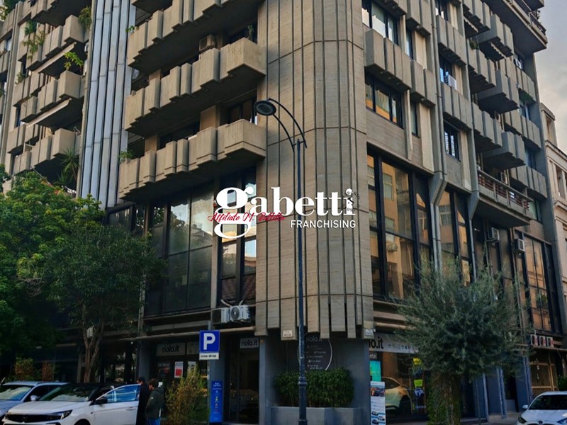 Ufficio in Vendita a Palermo, 117'000€, 50 m²