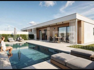 Villa bifamiliare in Vendita a Trani, 320'000€, 125 m²