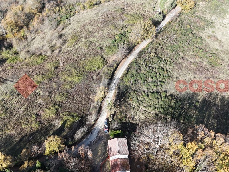 Appartamento in Vendita a Chiusdino, 90'000€, 207 m²