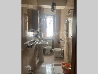 Appartamento in Vendita a Mercogliano, 155'000&euro;, 120 m², con Box