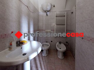 Appartamento in Vendita a Caserta, 58'000€, 130 m²
