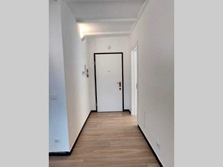 Appartamento in Vendita a Imperia, zona Porto Maurizio, 172'000€, 106 m²