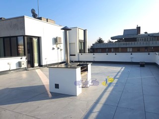 Trilocale in Affitto a Parma, 1'250€, 98 m²