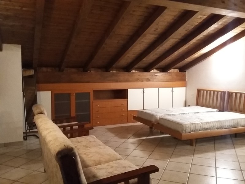 Trilocale in Affitto a Somma Lombardo, 730€, 80 m², arredato, con Box