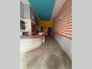 Immobile commerciale in Vendita a La Spezia, zona Centro, 160'000&euro;, 40 m²