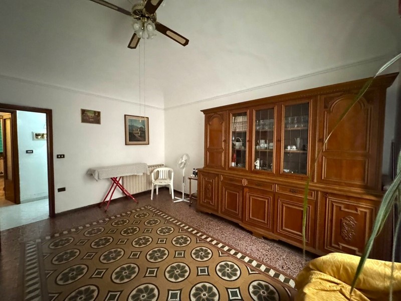 Quadrilocale in Vendita a Vaiano, 130'000&euro;, 100 m²