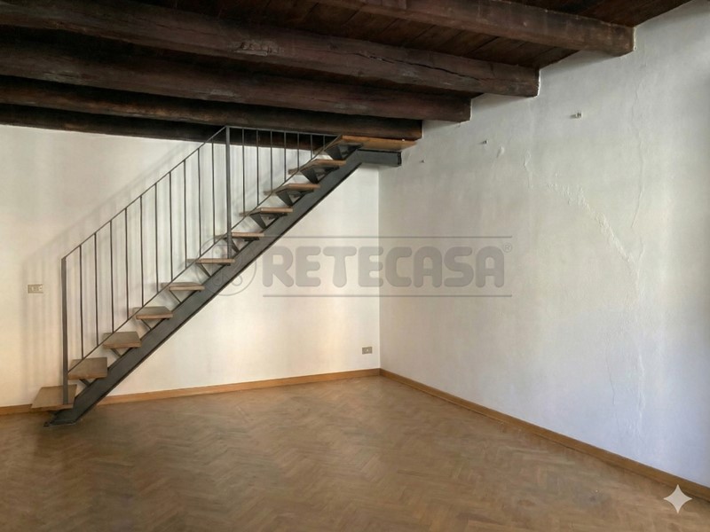 Bilocale in Vendita a Crema, 165'000&euro;, 128 m²