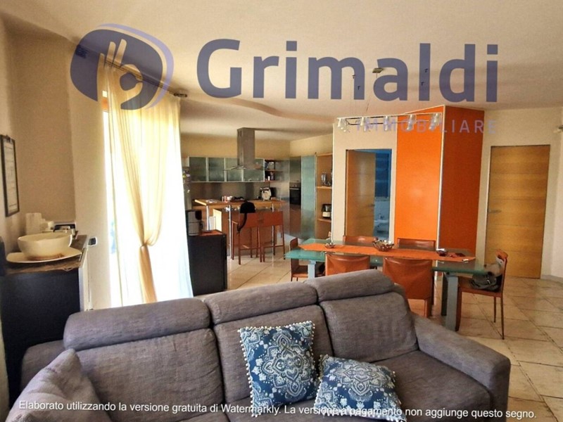 Trilocale in Vendita a Marano di Napoli, 180'000&euro;, 80 m²