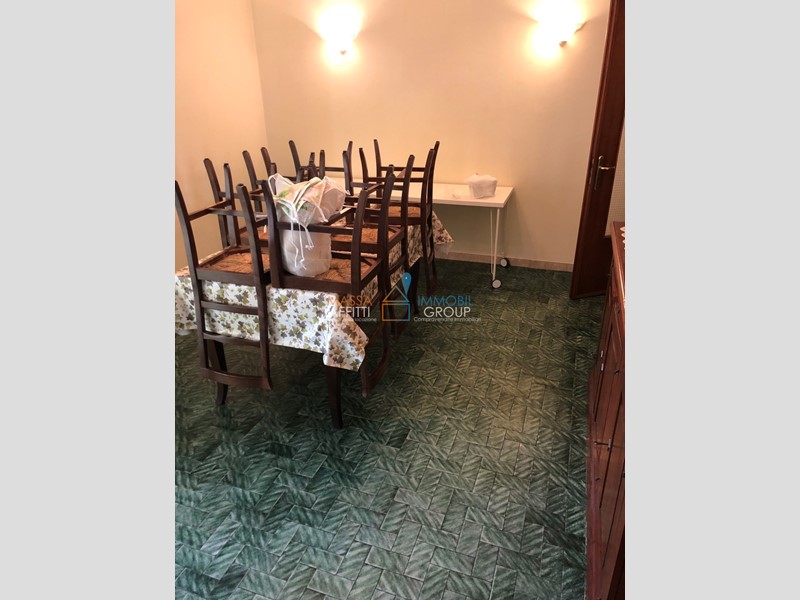 Appartamento in Affitto a Massa, zona Marina Di Massa, 1'300€, 110 m², arredato