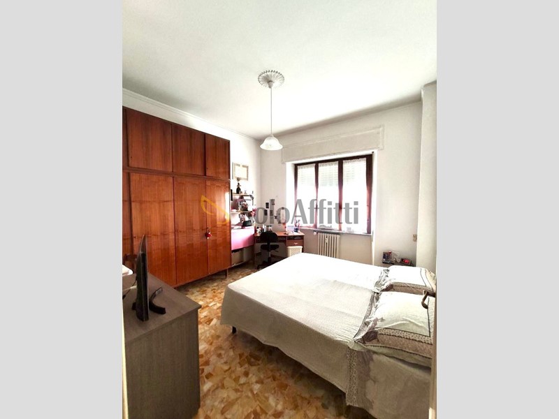 Stanza in Affitto a Siena, zona Zona Stazione, 250&euro;, 110 m², arredato