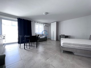 Monolocale in Affitto a Catanzaro, zona Catanzaro Lido, 425€, 50 m², arredato