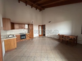 Quadrilocale in Vendita a Ficarolo, 89'000€, 100 m²
