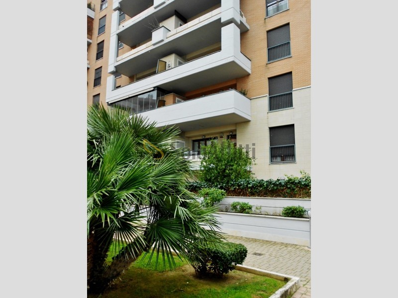 Bilocale in Affitto a Fiumicino, zona Parco Leonardo, 880&euro;, 60 m², arredato, con Box