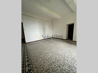 Appartamento in Affitto a Siena, zona Cappuccini, 700€, 90 m²