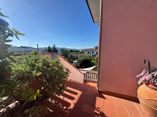 Casa Semi Indipendente in Vendita a Santo Stefano di Magra, 345'000&euro;, 180 m²