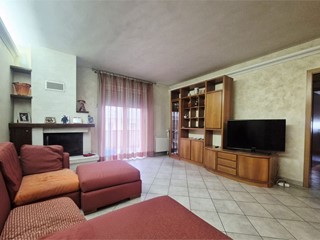 Appartamento in Vendita a San Giovanni Teatino, 255'000€, 170 m²