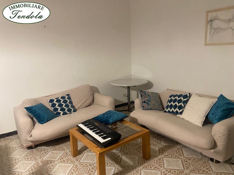 Casa Semi Indipendente in Affitto a Luni, 1'000€, 115 m²