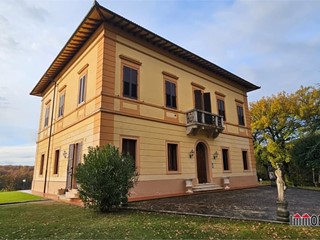 Villa in Vendita a Monteriggioni, 525'000€, 265 m²