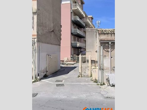 Box in Vendita a Palermo, 13'500€, 22 m²