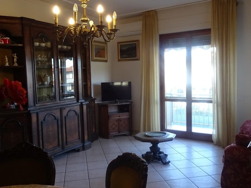Villa bifamiliare in Affitto a Cascina, zona San Lorenzo Alle Corti, 850&euro;, 125 m²