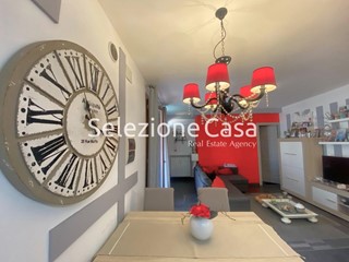 Quadrilocale in Vendita a Castelfranco di Sotto, 165'000&euro;, 78 m², arredato, con Box