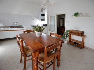 Appartamento in Vendita a Collesalvetti, 135'000&euro;, 85 m², arredato