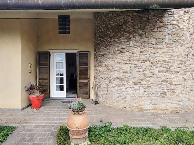 Appartamento in Vendita a Casciana Terme Lari, zona Casciana Terme, 350'000&euro;, 250 m², con Box