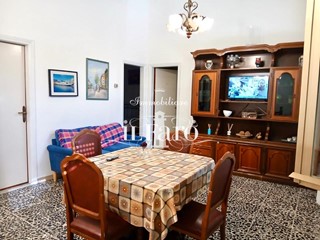 Appartamento in Vendita a Viareggio, 270'000&euro;, 80 m², arredato
