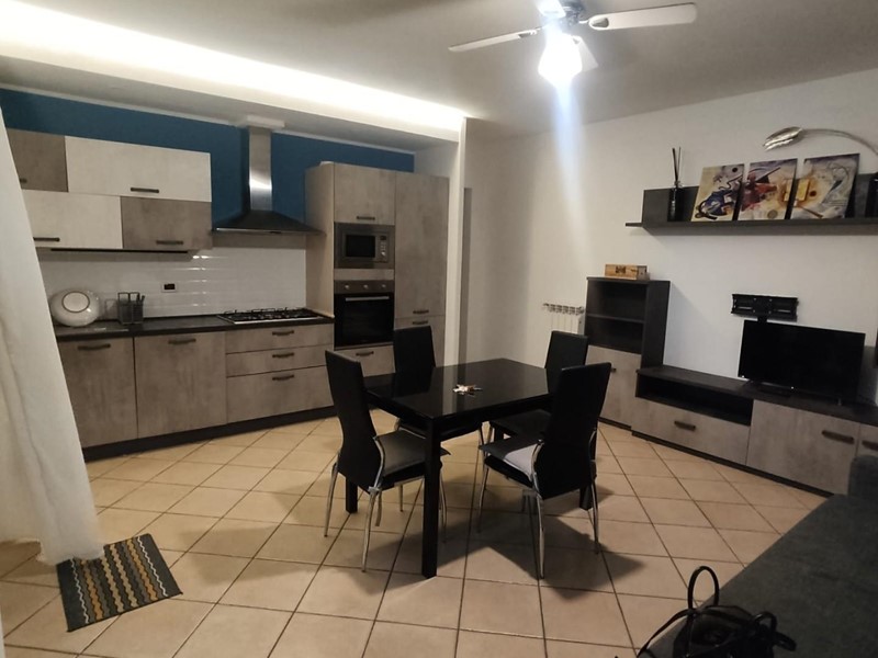 Trilocale in Vendita a Lucca, zona Sorbano Del Vescovo, 200'000€, 71 m², arredato