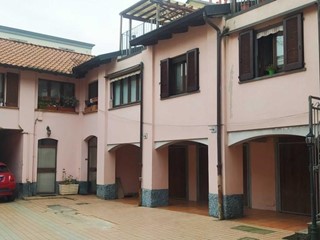 Quadrilocale in Vendita a Monza, 170'000&euro;, 132 m²