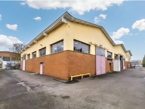 Capannone in Vendita a San Giuliano Milanese, 750'000&euro;, 6300 m²