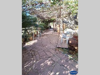 Casa di corte in Vendita a Camaiore, zona Pieve di Camaiore, 350'000&euro;, 120 m², con Box