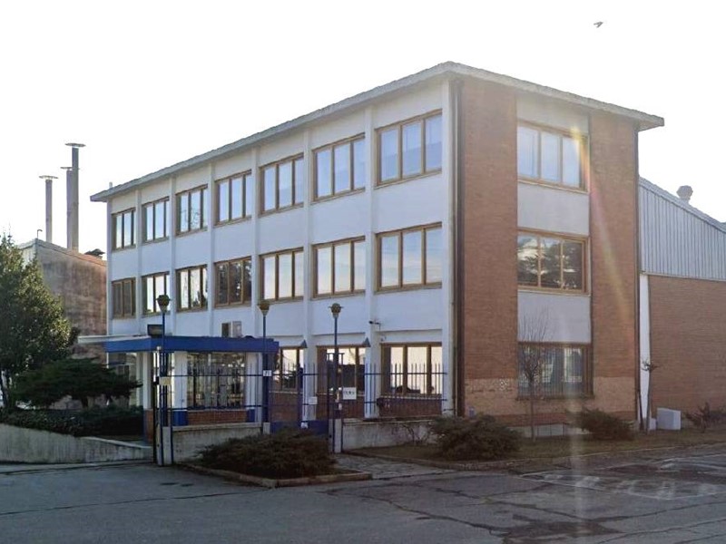 Ufficio in Vendita a Rivoli, 810 m²