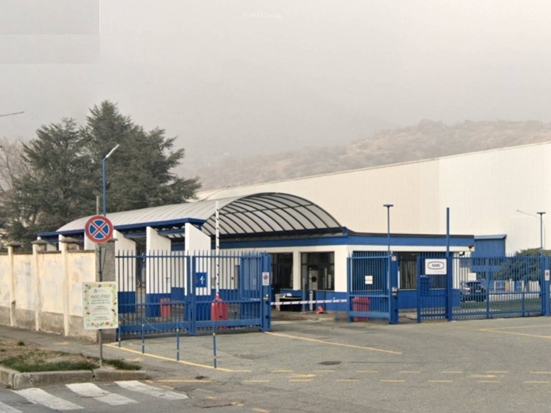 Capannone in Vendita a Condove, 120000 m²