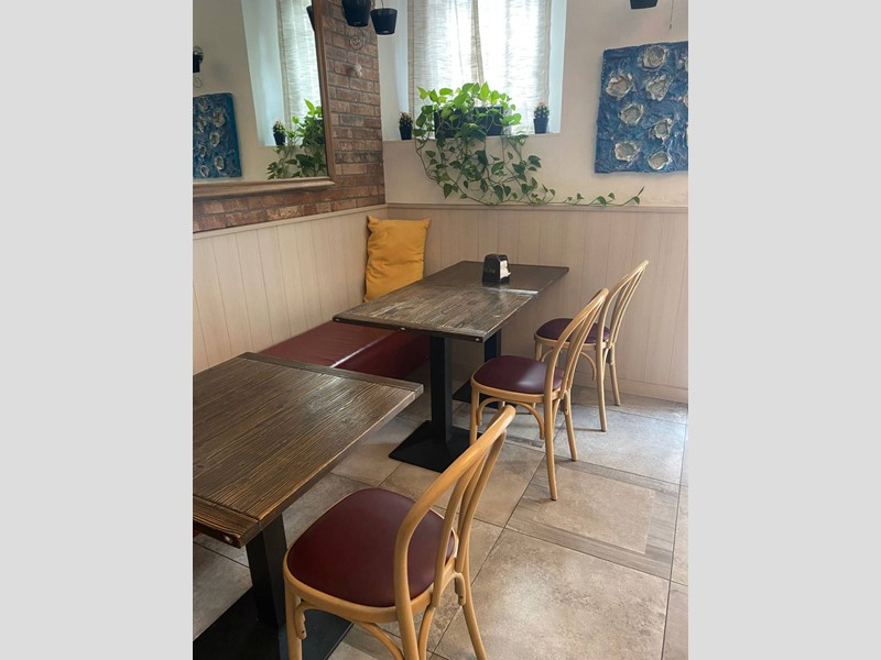 Attività commerciale in Vendita a Saronno, 69'500&euro;, 80 m²