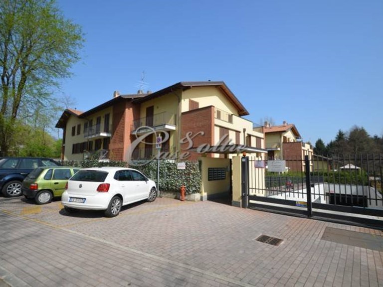 Bilocale in Vendita a Carimate, 125'000&euro;, 65 m²