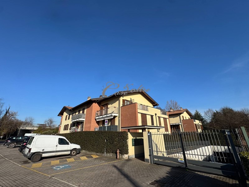 Bilocale in Vendita a Carimate, 125'000&euro;, 65 m²