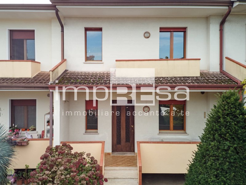 Villetta a schiera in Vendita a Paese, 239'000&euro;, 170 m²