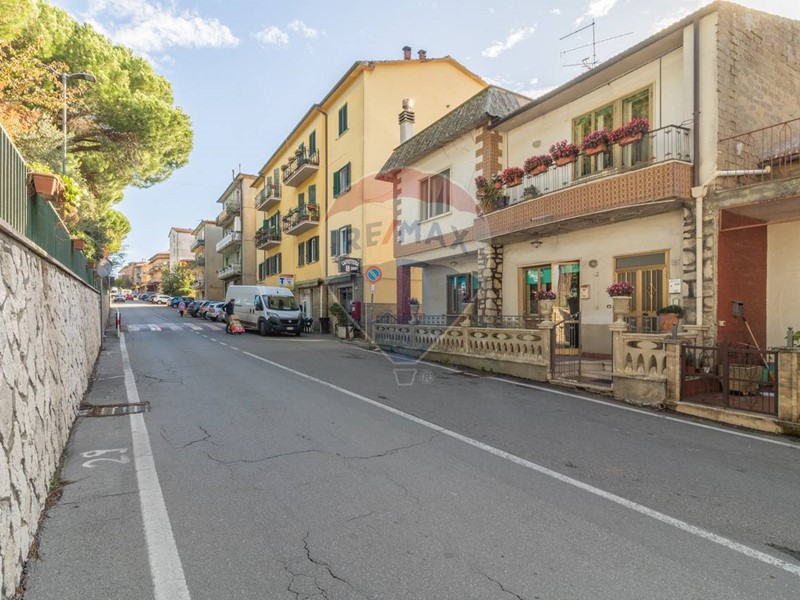 Quadrilocale in Vendita a Ischia di Castro, 69'000&euro;, 121 m²