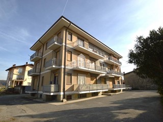 Quadrilocale in Vendita a Cuorgnè, 89'000&euro;, 90 m²