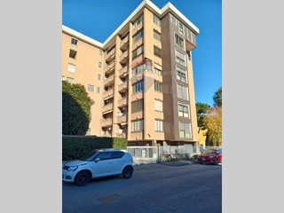 Appartamento in Vendita a Novara, 135'000€, 103 m²