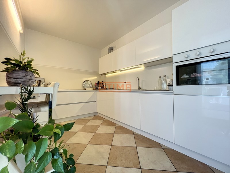 Appartamento in Affitto a Treviso, 1'500€, 130 m²