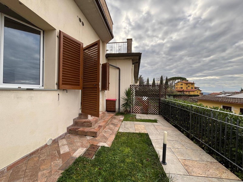 Bilocale in Vendita a Pelago, 120'000&euro;, 45 m²