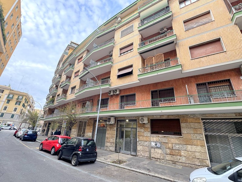 Appartamento in Affitto a Roma, 1'500€, 95 m²